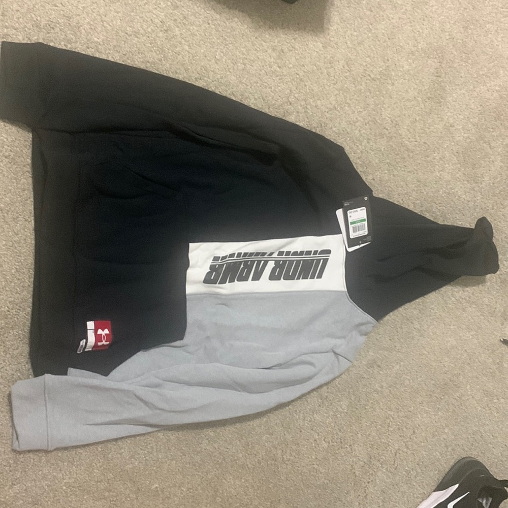 Boys Under Armour Hoodie Sweatshirt, size Youth Large, BRAND NEW